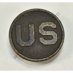 US monogram collar disk
