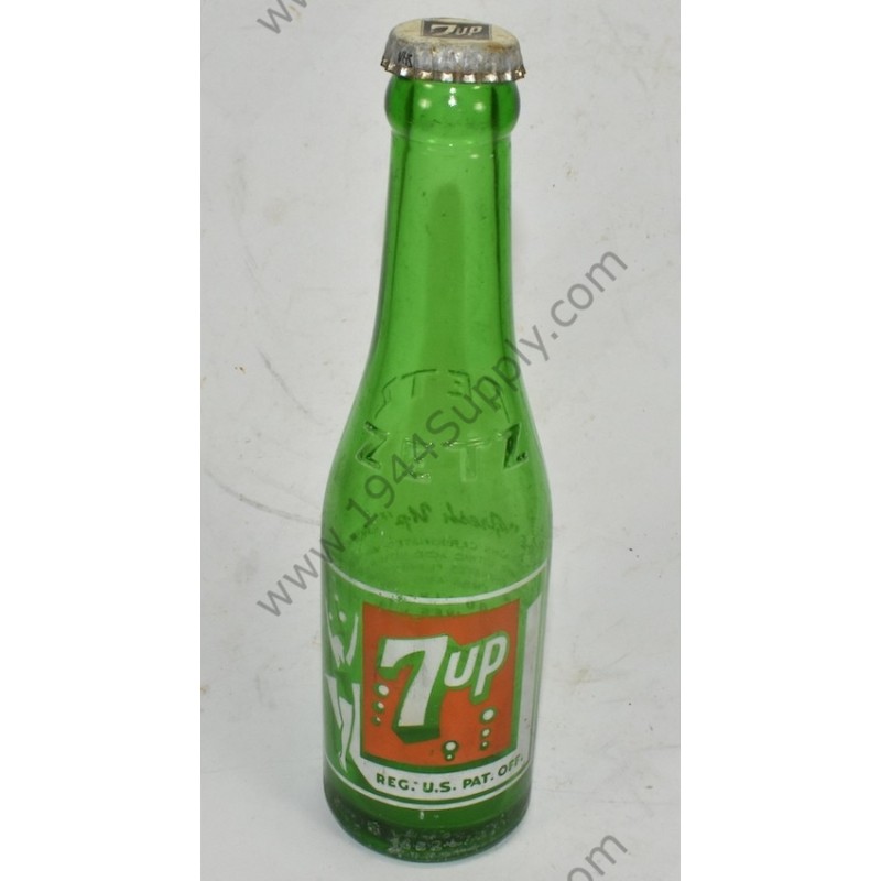 7-Up bottle, 1940 dated