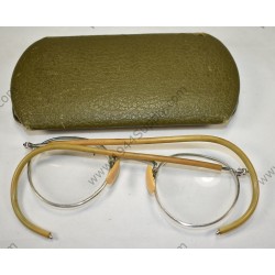 GI spectacles