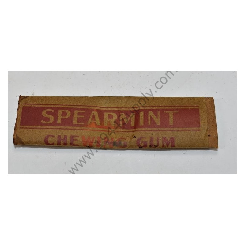 Spearmint chewing gum