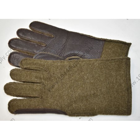 Leather palm gloves