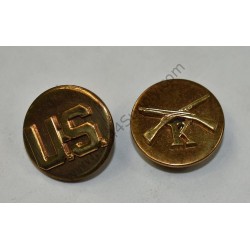 Infantry collar disk set K Company