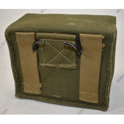 Kit de survie E-17, pochette avec deux flacons