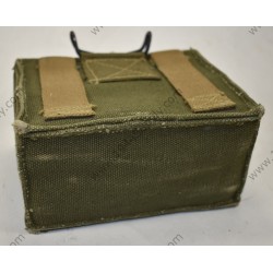 E-17 survival kit, pouch with two flasks