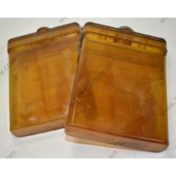 Kit de survie E-17, pochette avec deux flacons