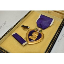 Purple Heart medal set in coffin case