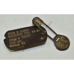 Single dogtag, Banks