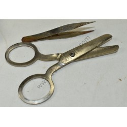 Tourniquet, ciseaux, & forceps