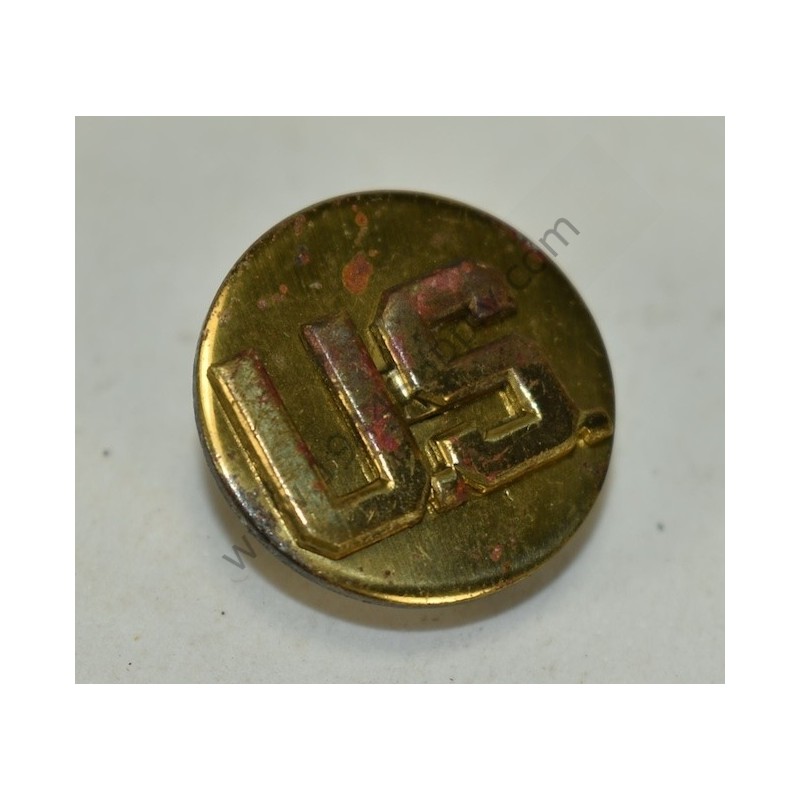 US monogram collar disk