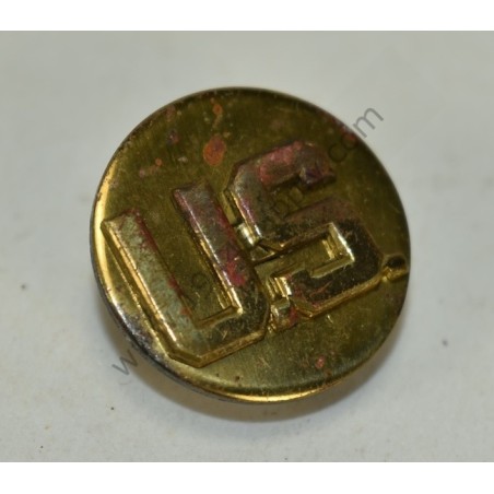 US monogram collar disk