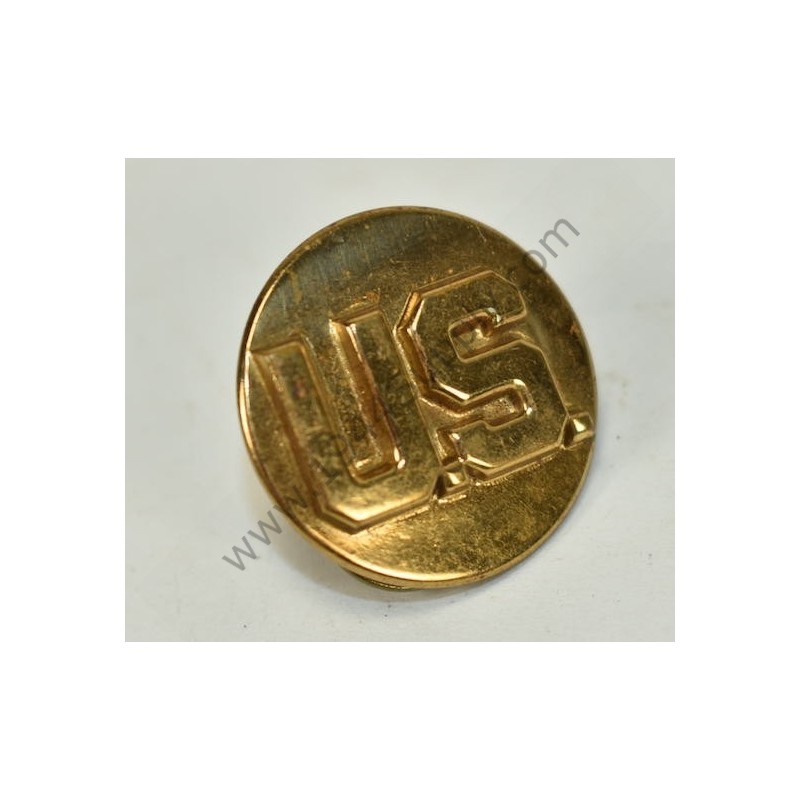 US monogram collar disk