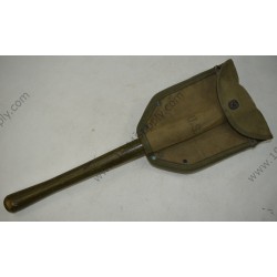 M-1943 Folding shovel & carrier