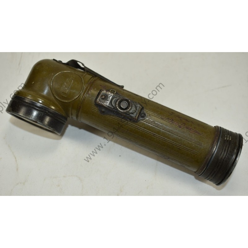 TL-122-A anglehead flashlight