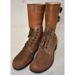 Combat boots, size 8½ C