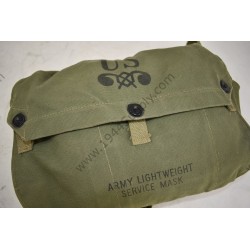 Lightweight service gasmask bag