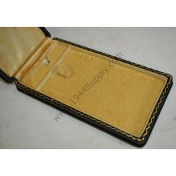 Coffin case for Bronze Star medal set