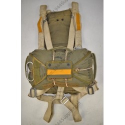 A-4 parachute set