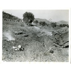 Original photo of killed US soldiers next to their vehicle in Italy  - 2
