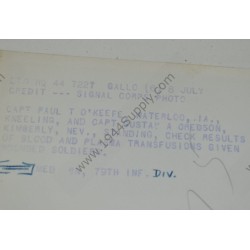 copy of Photo d'un médecin traitant un soldat allemand.