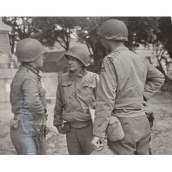 Photo of 3rd Armored Division officers in Saint-Denis-le-Gast