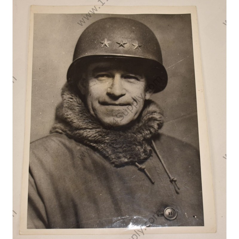 Photo of Lieutenant General Omar N. Bradley Photo of Lieutenant General Omar N. Bradley