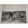 Photo de GI's de la 26e Division au cimetière allemand