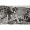 Photo de GI's de la 26e Division au cimetière allemand