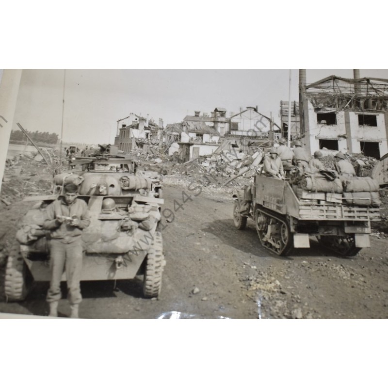 Photo of Armored troops in Maastricht