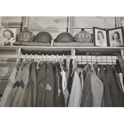 Photo d'uniformes et d'équipements de GI