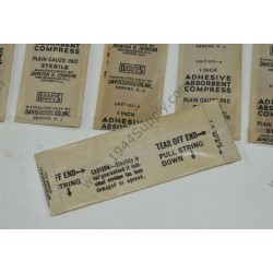 Compresses Adhésives Absorbantes