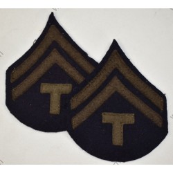 Technician 5th grade (T/5 - Tech 5) chevrons