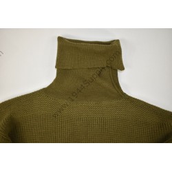 Turtle neck sweater, size 36