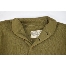 Pull en laine 5 boutons, taille 42