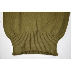 Pull en laine 5 boutons, taille 42