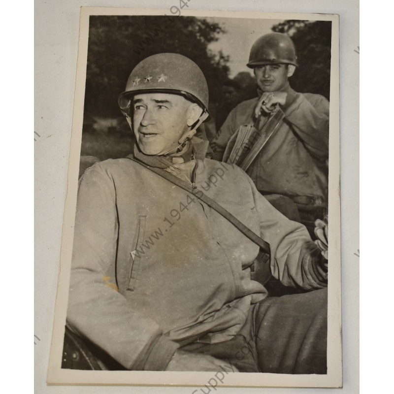 Photo of Lieutenant General Omar N. Bradley Photo of Lieutenant General Omar N. Bradley