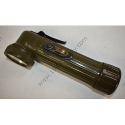TL-122-B anglehead flashlight