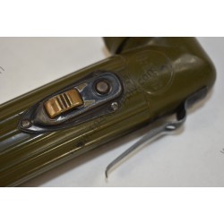 TL-122-B anglehead flashlight