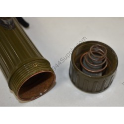 TL-122-B anglehead flashlight