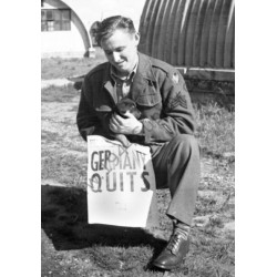 Stars and Stripes du 8 mai 1945