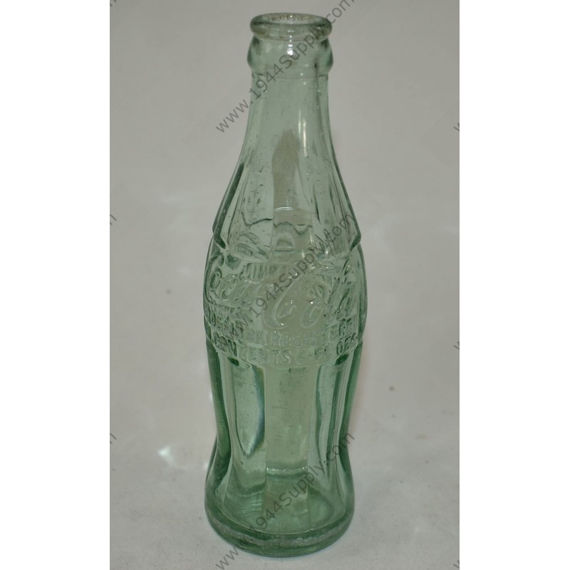 Coca Cola bottle, 1940 dated Coca Cola bottle, 1940 dated