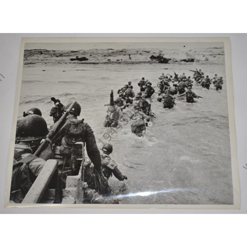 Photo of troops landing on Utah Beach