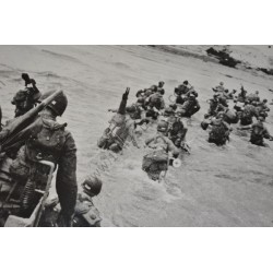 Photo of troops landing on Utah Beach