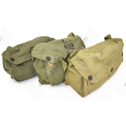 Lightweight service gasmask bag