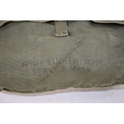 Lightweight service gasmask bag
