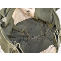 Lightweight service gasmask bag