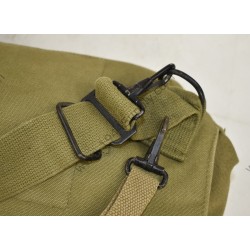 Lightweight service gasmask bag
