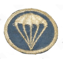 Paratrooper cap badge