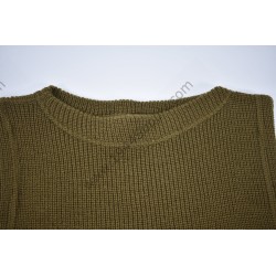 Sleeveless sweater