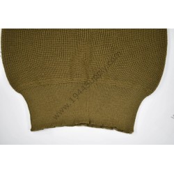 Sleeveless sweater