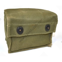 Kit de survie E-17, pochette avec deux flacons